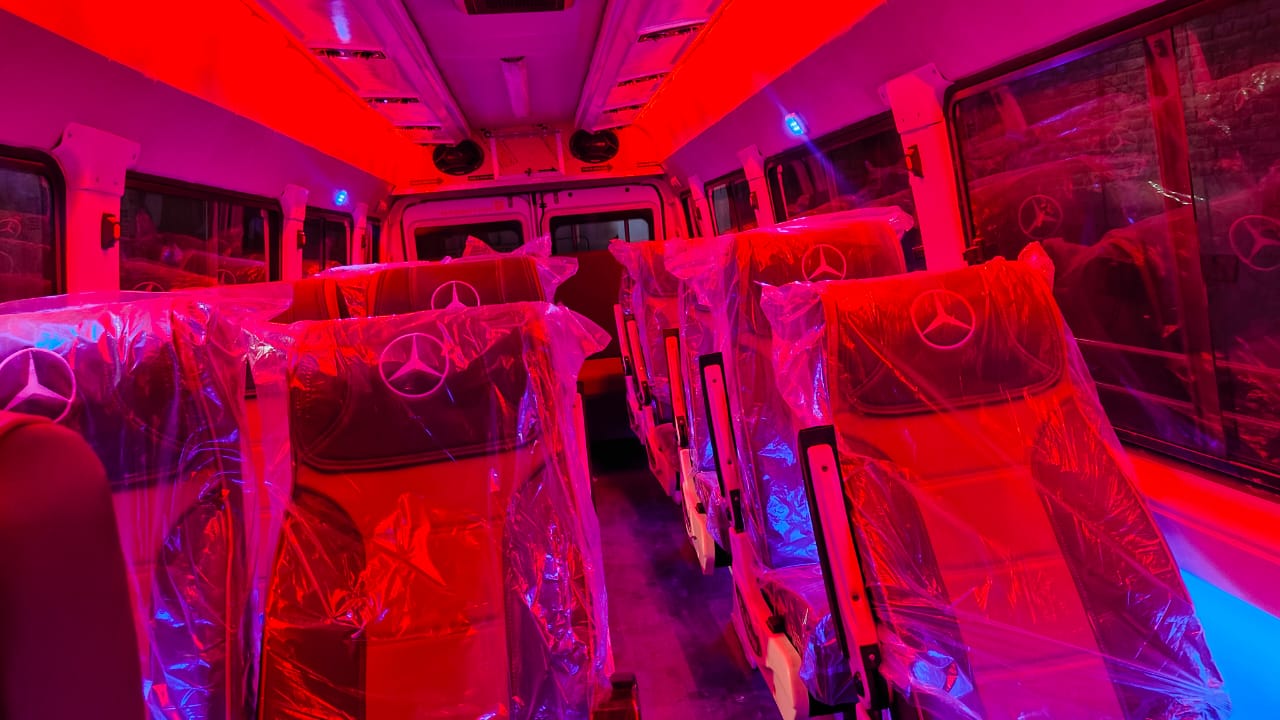 Tempo Traveller 20+1 Seater